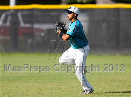 Thumbnail 3 in Pasadena Memorial vs Sterling (UIL Region 3 Bi-District Playoff) photogallery.
