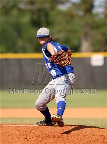 Thumbnail 3 in Pasadena Memorial vs Sterling (UIL Region 3 Bi-District Playoff) photogallery.