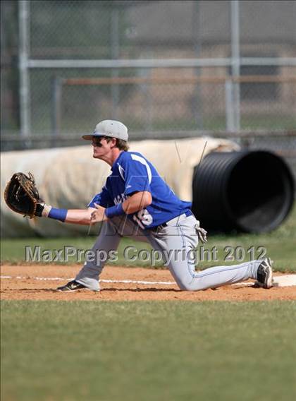 Thumbnail 1 in Pasadena Memorial vs Sterling (UIL Region 3 Bi-District Playoff) photogallery.
