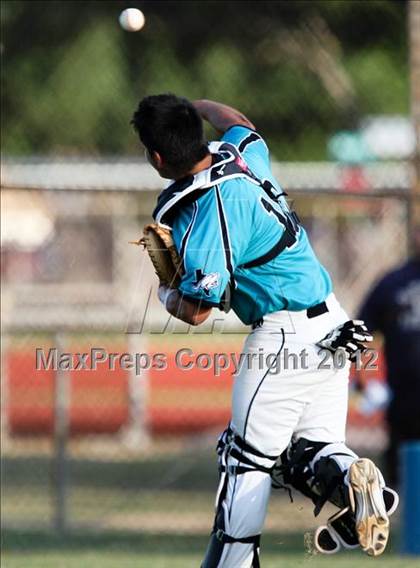 Thumbnail 3 in Pasadena Memorial vs Sterling (UIL Region 3 Bi-District Playoff) photogallery.