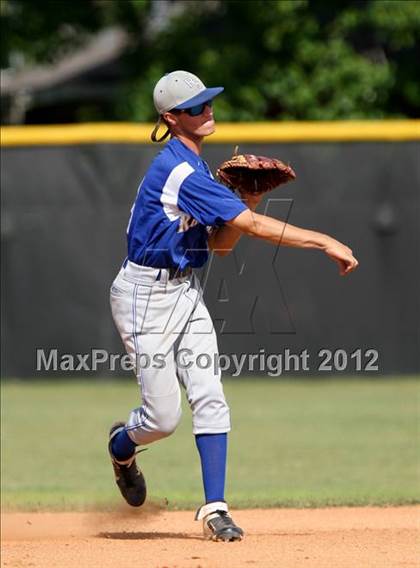 Thumbnail 2 in Pasadena Memorial vs Sterling (UIL Region 3 Bi-District Playoff) photogallery.