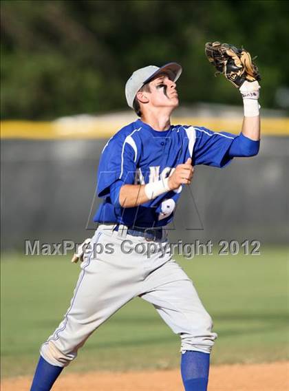 Thumbnail 3 in Pasadena Memorial vs Sterling (UIL Region 3 Bi-District Playoff) photogallery.