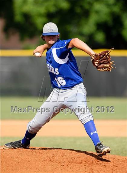 Thumbnail 3 in Pasadena Memorial vs Sterling (UIL Region 3 Bi-District Playoff) photogallery.