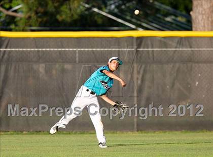Thumbnail 2 in Pasadena Memorial vs Sterling (UIL Region 3 Bi-District Playoff) photogallery.