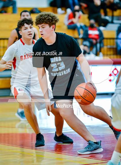 Thumbnail 1 in Tucson High Magnet School vs Mica Mountain photogallery.