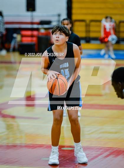 Thumbnail 3 in Tucson High Magnet School vs Mica Mountain photogallery.