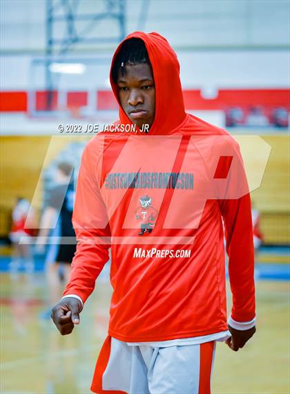 Thumbnail 2 in Tucson High Magnet School vs Mica Mountain photogallery.