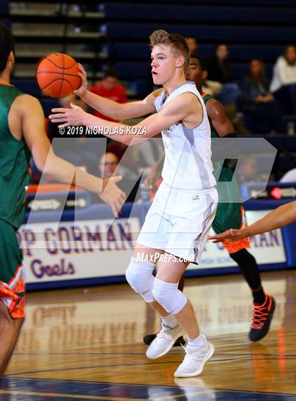 Thumbnail 2 in Mojave vs. Payson (Tarkanian Classic) photogallery.