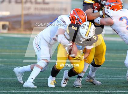 Thumbnail 2 in Westlake vs. Crespi photogallery.