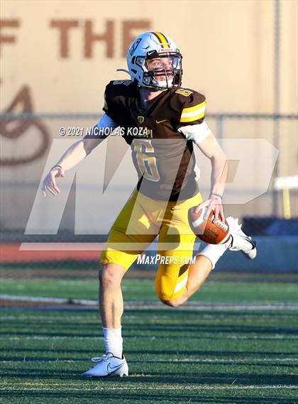 Thumbnail 2 in Westlake vs. Crespi photogallery.