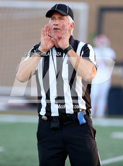 Thumbnail 2 in Westlake vs. Crespi photogallery.