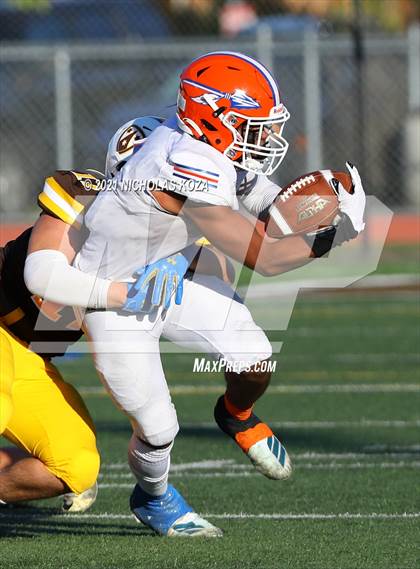 Thumbnail 3 in Westlake vs. Crespi photogallery.