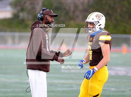 Thumbnail 2 in Westlake vs. Crespi photogallery.