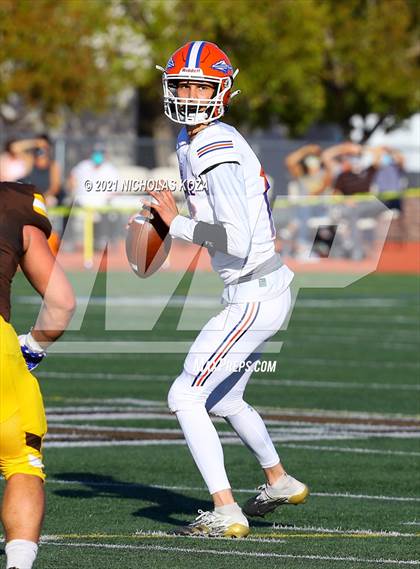 Thumbnail 2 in Westlake vs. Crespi photogallery.
