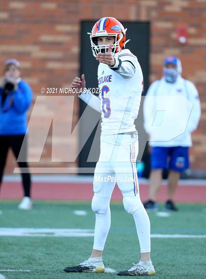 Thumbnail 2 in Westlake vs. Crespi photogallery.