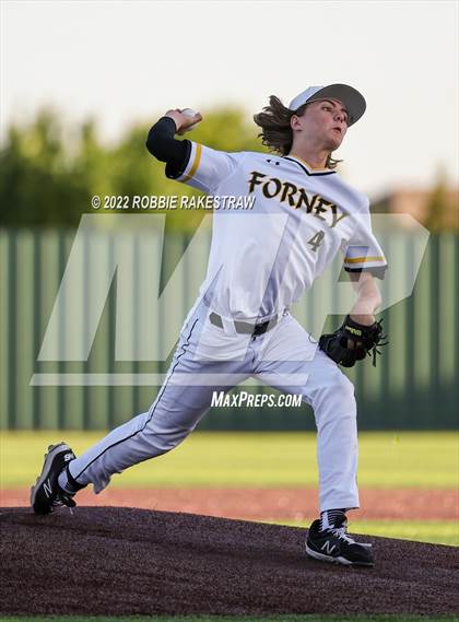 Thumbnail 2 in Lone Star @ Forney (UIL 5A Region II Regional Semifinal) photogallery.