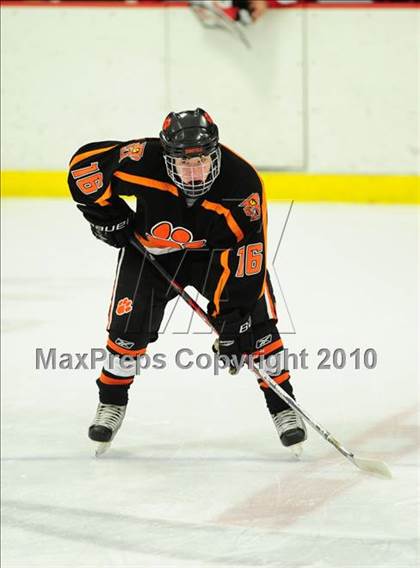 Thumbnail 2 in Ridgefield vs. Fairfield Prep (CIAC Division 1 Quarterfinal) photogallery.