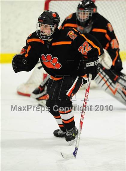Thumbnail 2 in Ridgefield vs. Fairfield Prep (CIAC Division 1 Quarterfinal) photogallery.