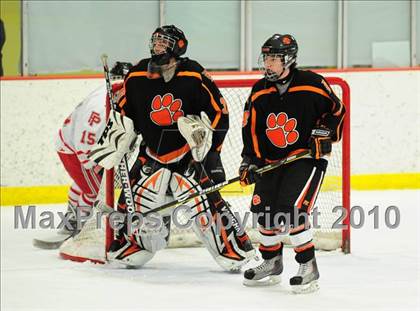 Thumbnail 3 in Ridgefield vs. Fairfield Prep (CIAC Division 1 Quarterfinal) photogallery.