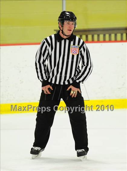 Thumbnail 2 in Ridgefield vs. Fairfield Prep (CIAC Division 1 Quarterfinal) photogallery.