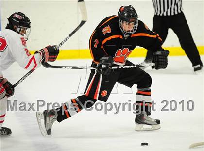 Thumbnail 2 in Ridgefield vs. Fairfield Prep (CIAC Division 1 Quarterfinal) photogallery.
