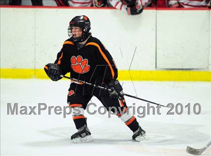 Thumbnail 1 in Ridgefield vs. Fairfield Prep (CIAC Division 1 Quarterfinal) photogallery.