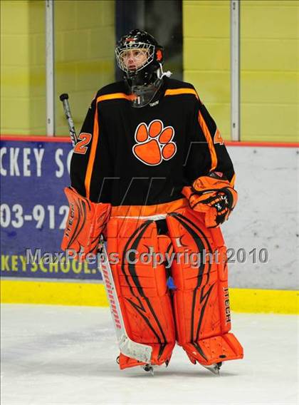 Thumbnail 1 in Ridgefield vs. Fairfield Prep (CIAC Division 1 Quarterfinal) photogallery.