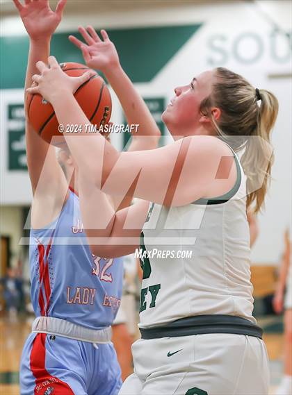 Thumbnail 1 in Jac Can Del @ South Ripley photogallery.
