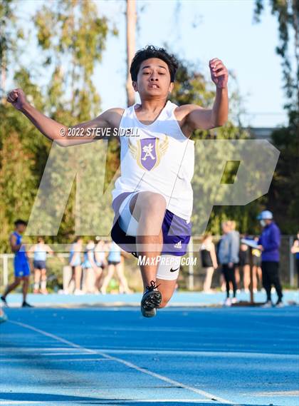 Thumbnail 2 in City Conference Cross League Scrimmage photogallery.