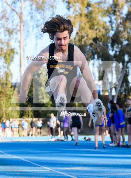 Thumbnail 3 in City Conference Cross League Scrimmage photogallery.