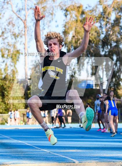 Thumbnail 2 in City Conference Cross League Scrimmage photogallery.