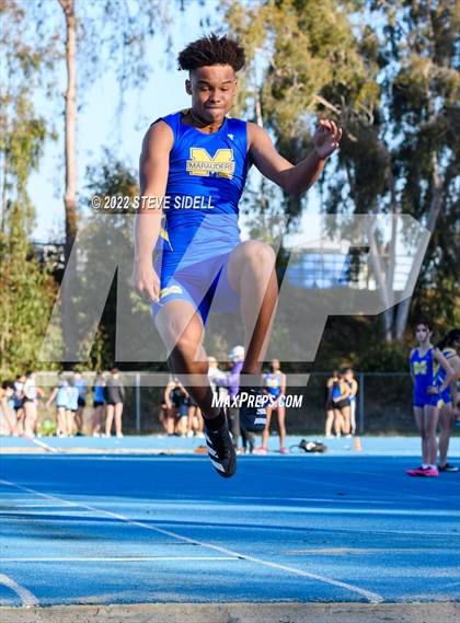 Thumbnail 1 in City Conference Cross League Scrimmage photogallery.