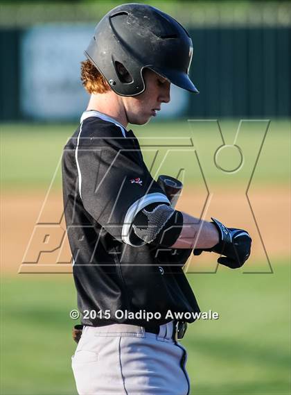 Thumbnail 1 in Lee @ Rockwall photogallery.