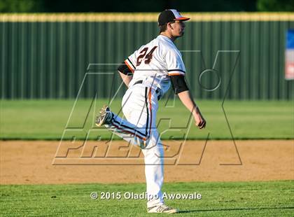 Thumbnail 3 in Lee @ Rockwall photogallery.
