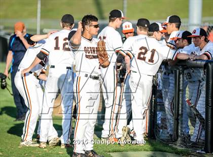 Thumbnail 2 in Lee @ Rockwall photogallery.