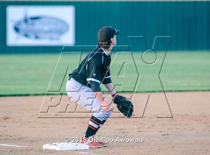 Thumbnail 1 in Lee @ Rockwall photogallery.