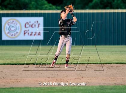 Thumbnail 2 in Lee @ Rockwall photogallery.
