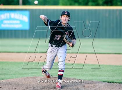 Thumbnail 1 in Lee @ Rockwall photogallery.