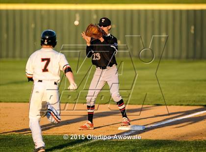 Thumbnail 1 in Lee @ Rockwall photogallery.