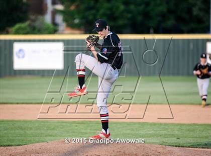 Thumbnail 3 in Lee @ Rockwall photogallery.