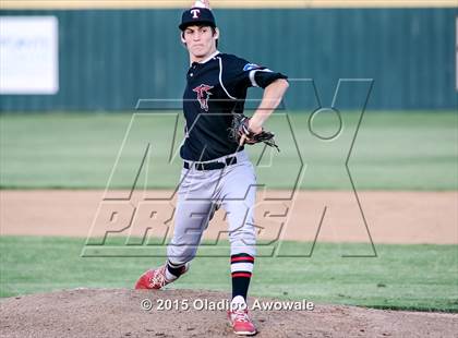 Thumbnail 3 in Lee @ Rockwall photogallery.
