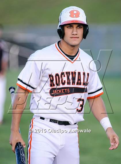 Thumbnail 1 in Lee @ Rockwall photogallery.