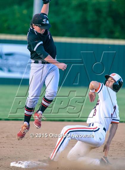 Thumbnail 3 in Lee @ Rockwall photogallery.