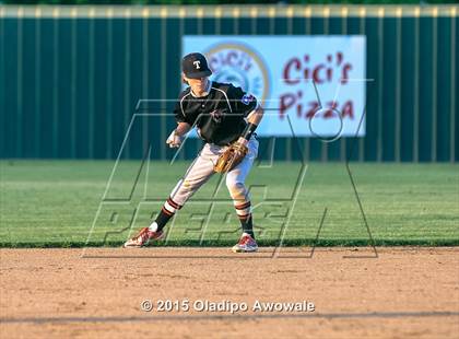 Thumbnail 3 in Lee @ Rockwall photogallery.