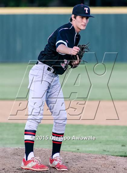 Thumbnail 1 in Lee @ Rockwall photogallery.