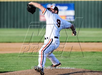 Thumbnail 3 in Lee @ Rockwall photogallery.