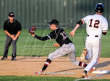 Thumbnail 2 in Lee @ Rockwall photogallery.