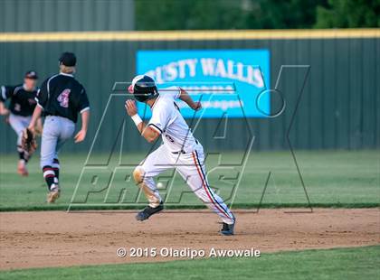Thumbnail 3 in Lee @ Rockwall photogallery.