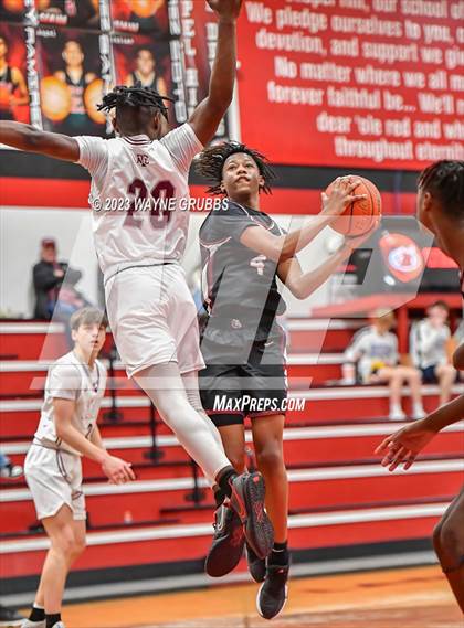 Thumbnail 2 in Jefferson vs. Atlanta (Titus County Throwdown) photogallery.