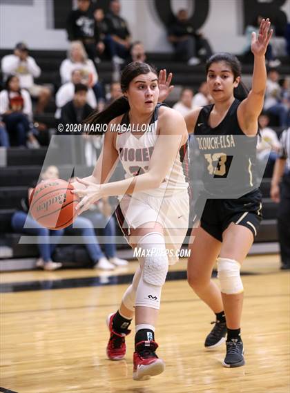 Thumbnail 2 in Pioneer vs Edcouch-Elsa  photogallery.